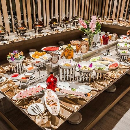 Aber Al Munsiyah Hotel Рияд Екстериор снимка