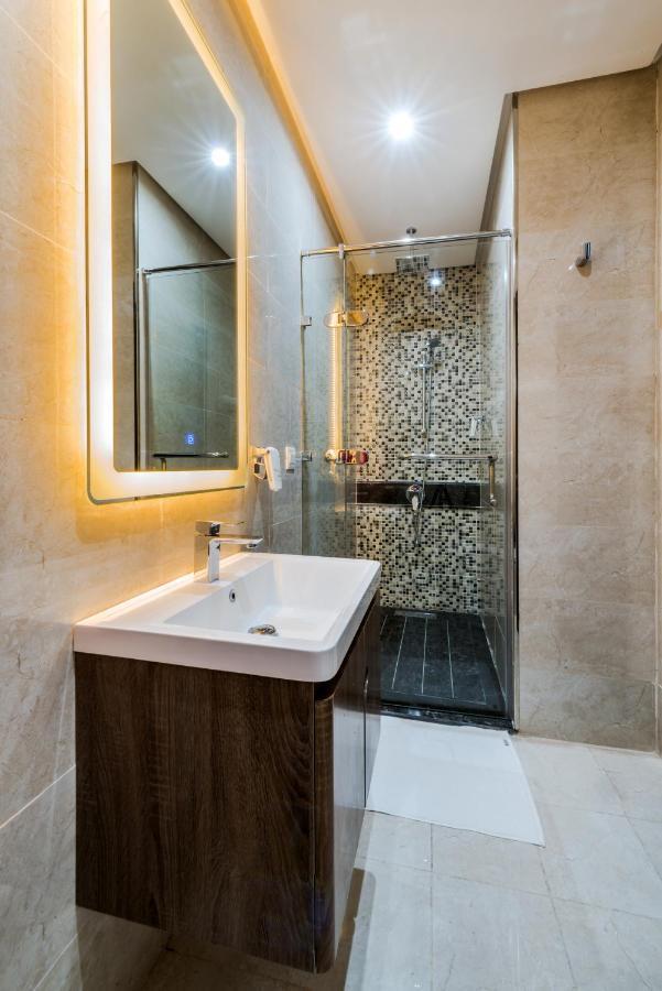 Aber Al Munsiyah Hotel Рияд Екстериор снимка